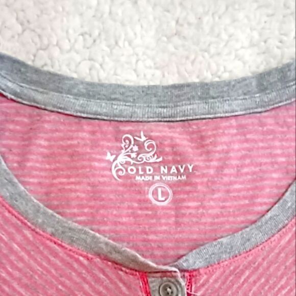 Old Navy long sleeve tee - Picture 2 of 6